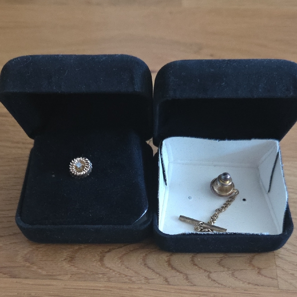 Men's Suit Cuff Links (2)